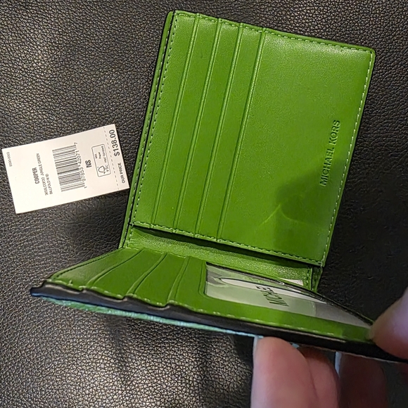 Michael Kors Green and White Men's Wallet NWT - Picture 3 of 4